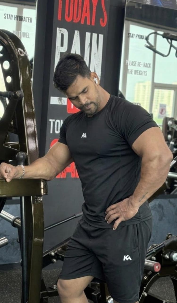 Compression Half Sleeve – Second Skin Fit